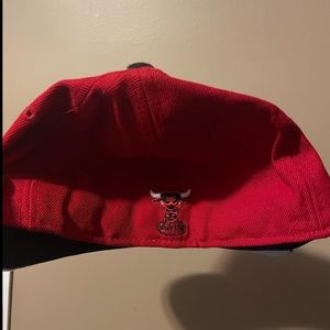 New era vintage Chicago bulls fitted hat size 7-1/4 used